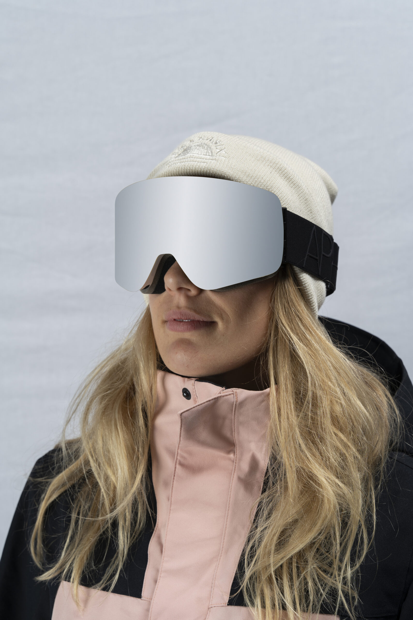 OXIA Black - Silver Lens gallery