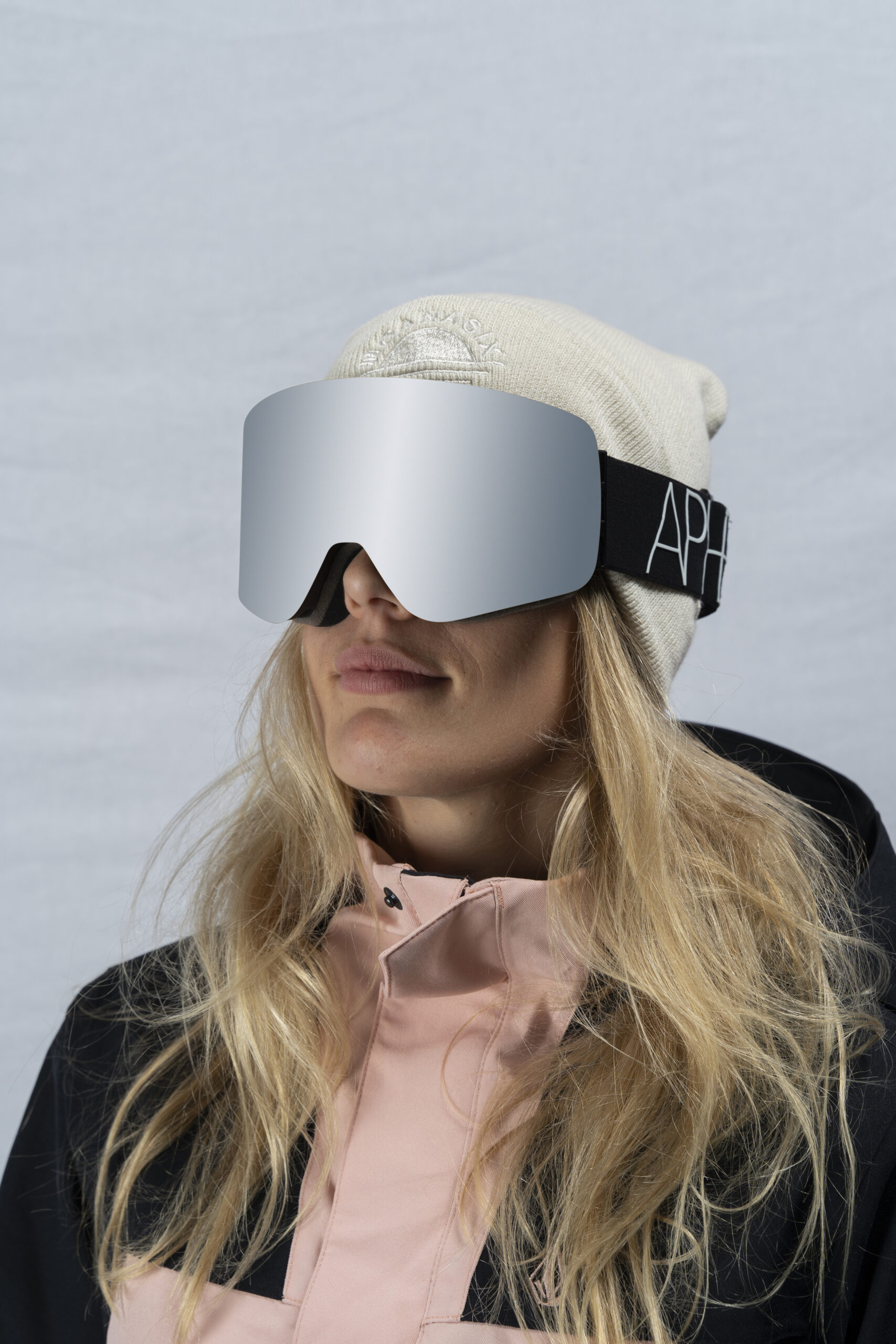 OXIA Black - Silver Lens gallery