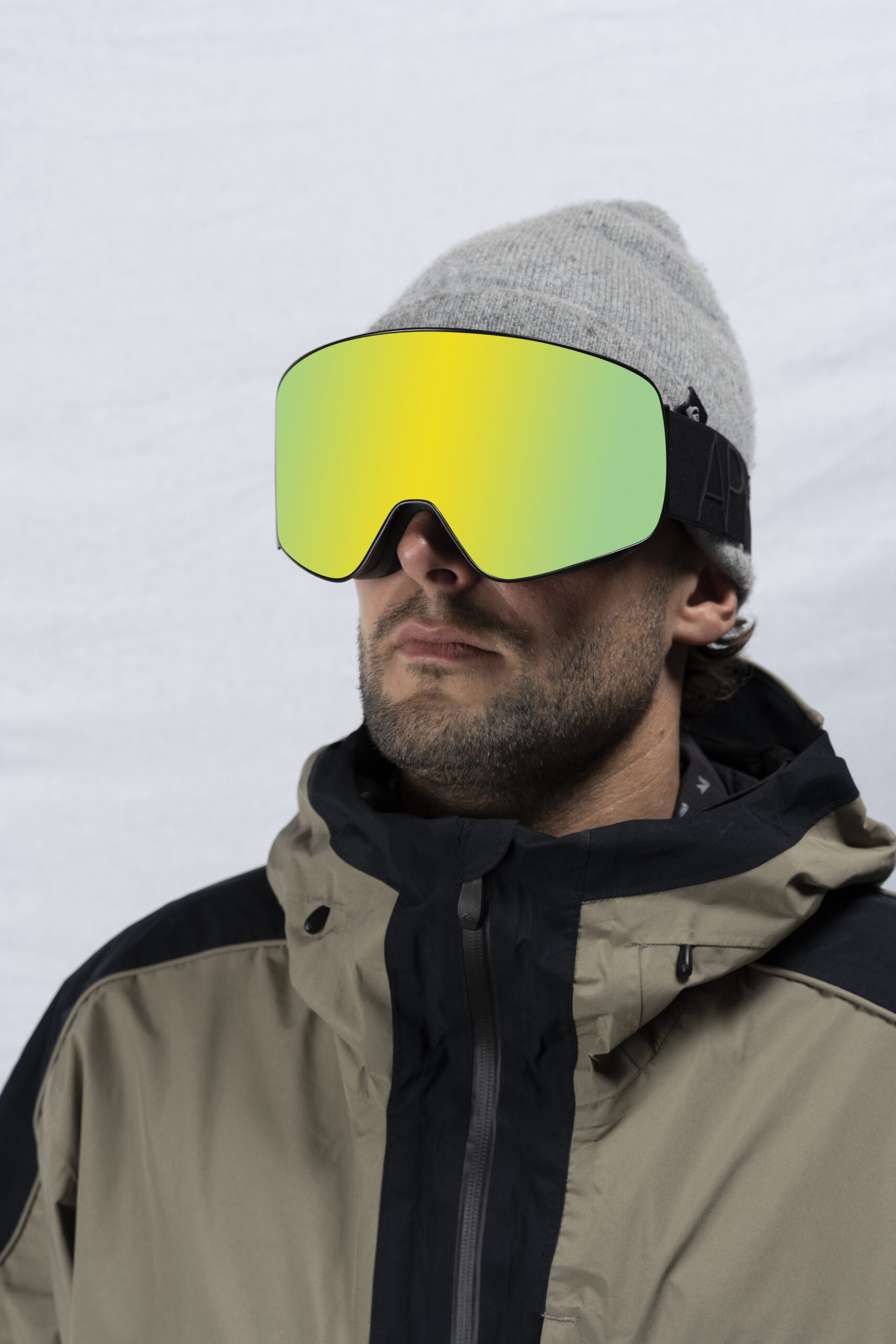 VIRGO Black - Gold Lens gallery