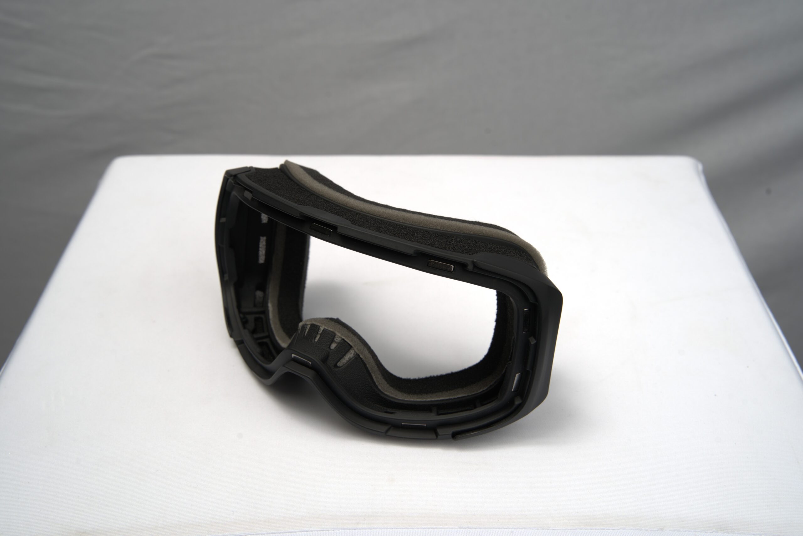 KEPLER Black Frame gallery