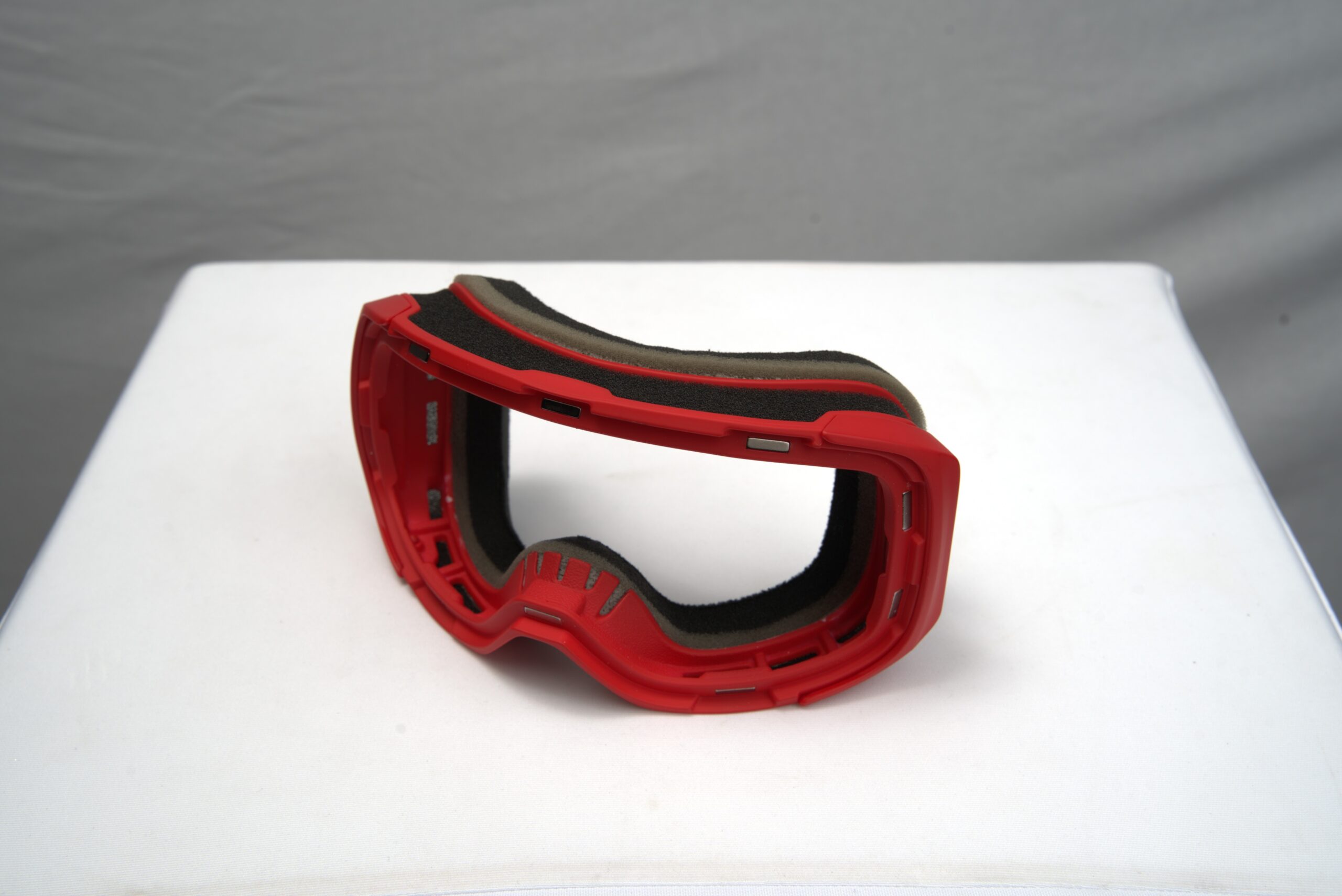 FRAME Kepler Red gallery