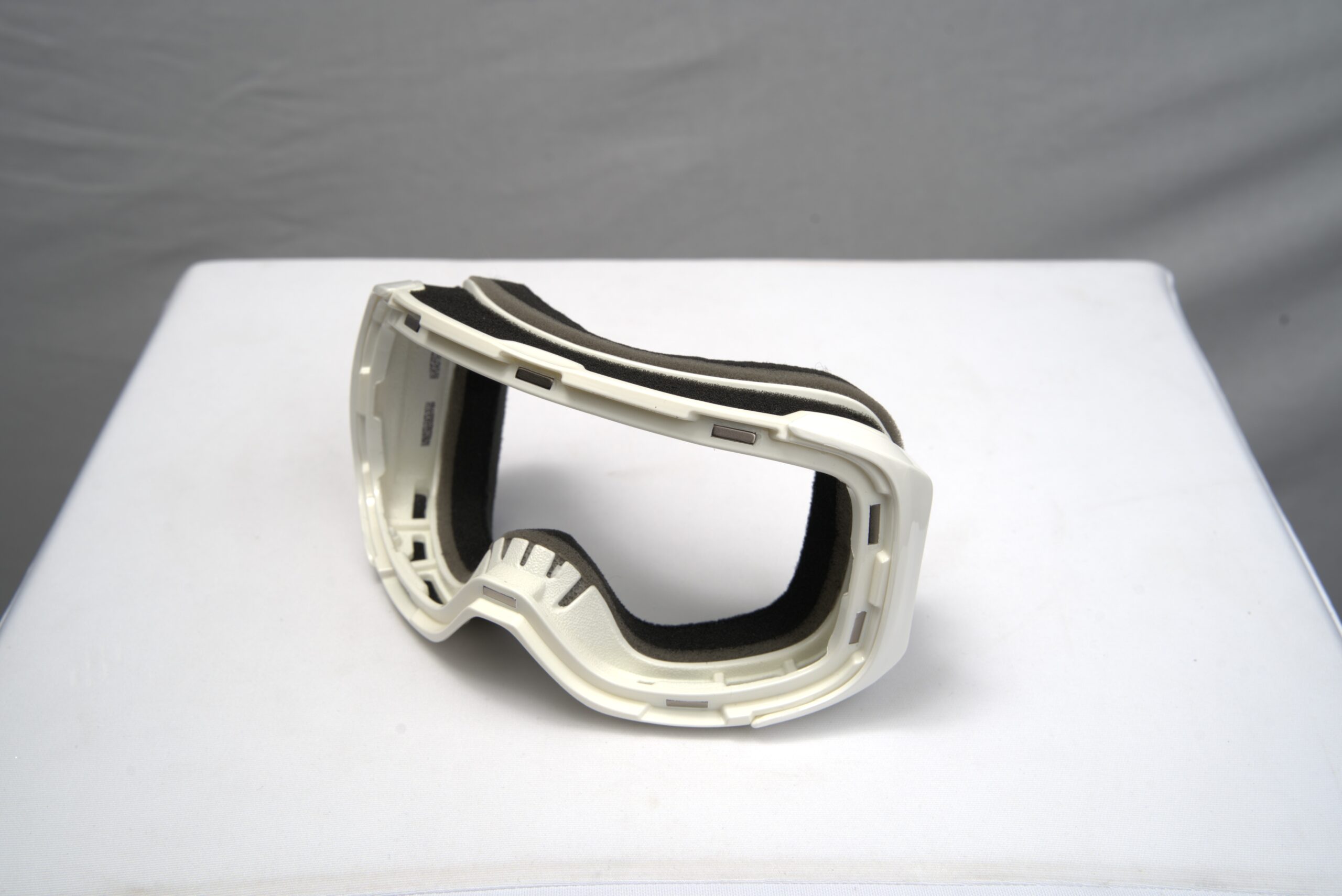 KEPLER White Frame gallery