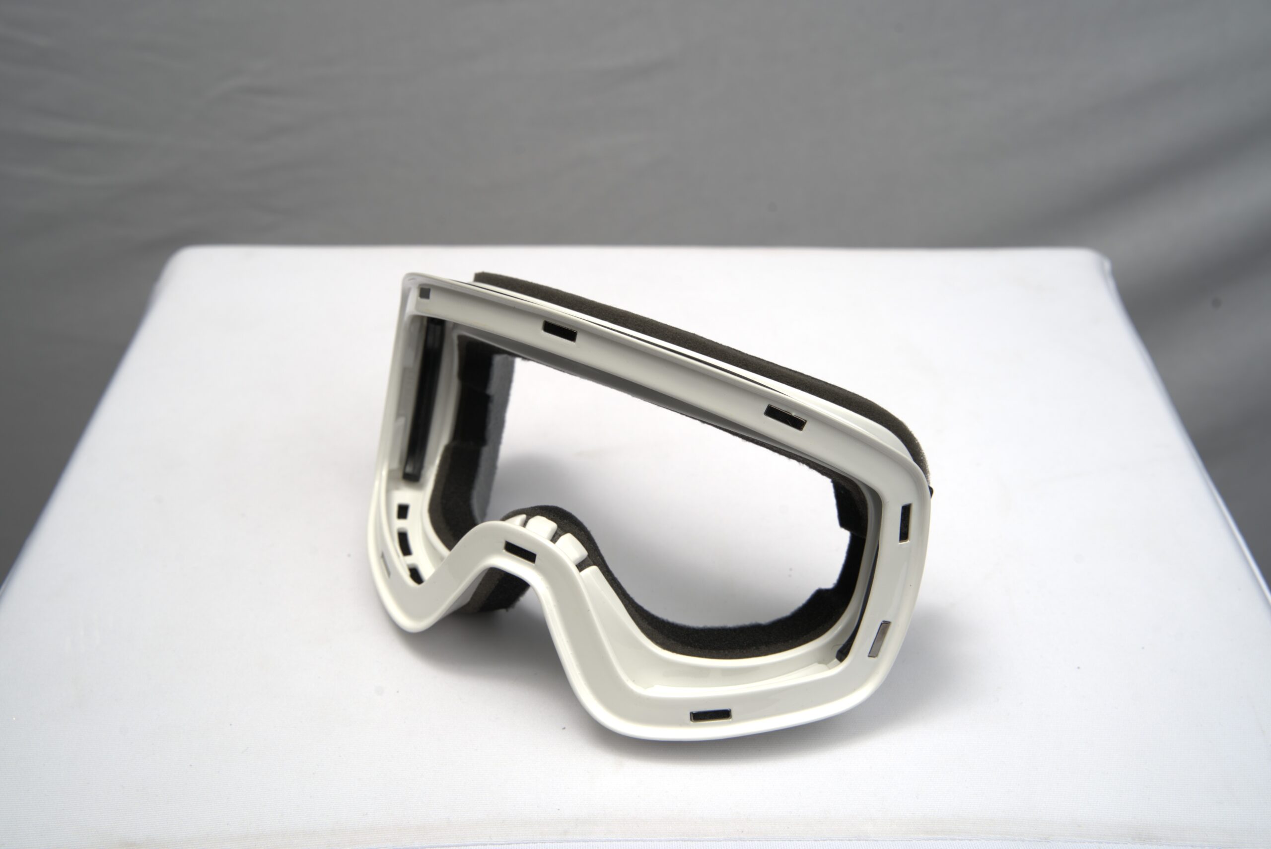 VIRGO White Frame gallery